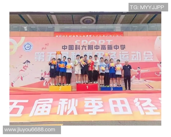 重庆足球队逆袭之旅选拔赛特别报道展现拼搏精神与团队力量